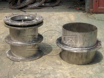 柔性防水他管和<a href=http://www.www.hellowinter.com.cn target=_blank class=infotextkey>剛性防水套管</a>